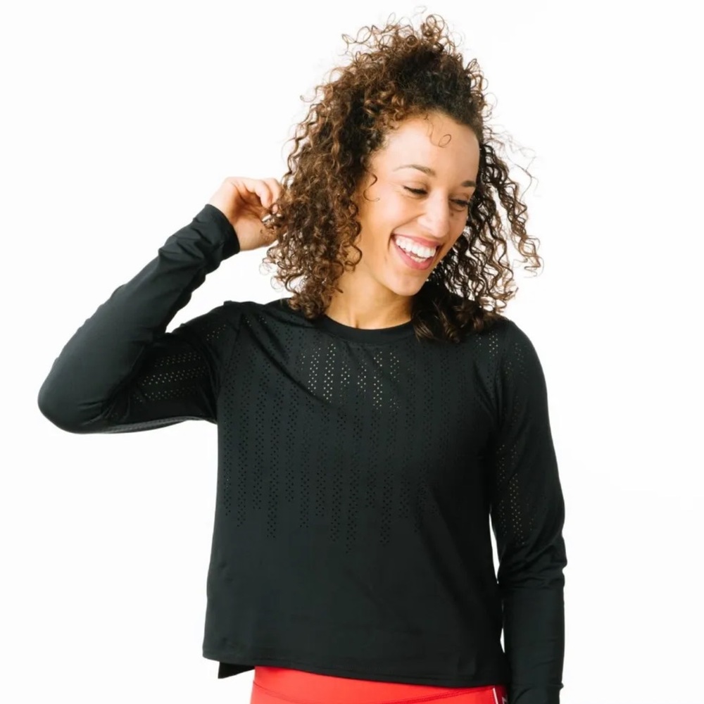 Zyia Black Chillcicle Long Sleeve Crop - Sz S